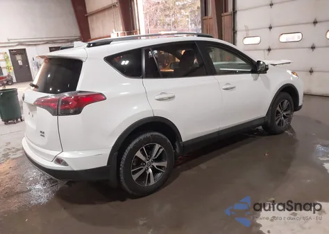 2018 Toyota Rav4 Xle z USA, uszkodzony, nr VIN JTMRFREV0JJ743199